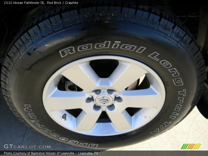Red Brick / Graphite 2010 Nissan Pathfinder SE