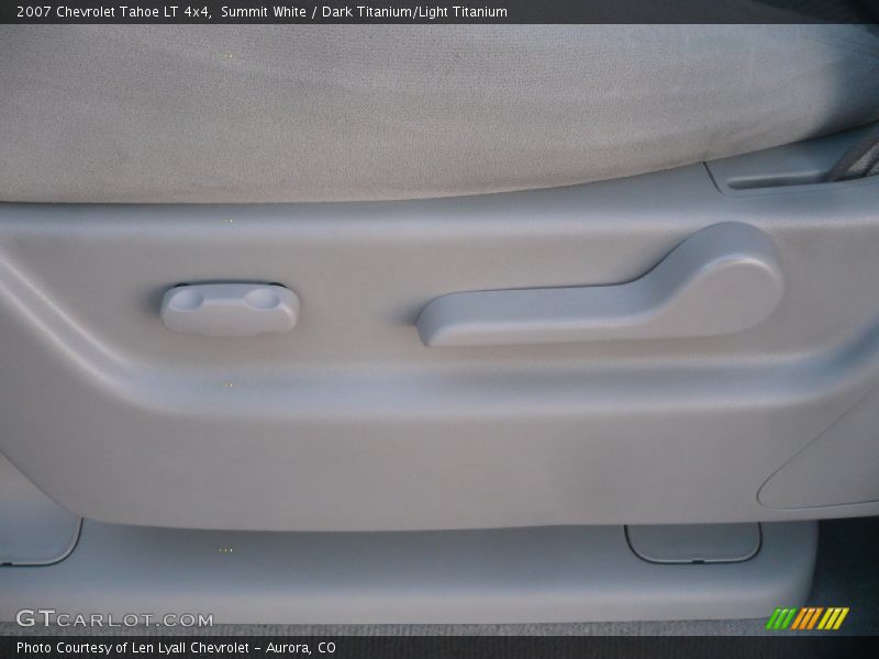 Summit White / Dark Titanium/Light Titanium 2007 Chevrolet Tahoe LT 4x4