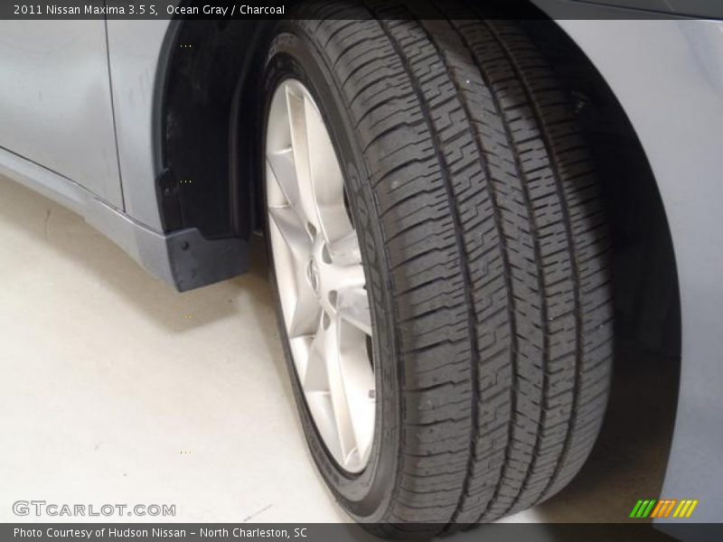 Ocean Gray / Charcoal 2011 Nissan Maxima 3.5 S