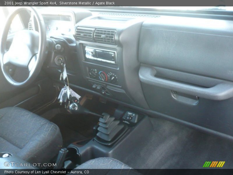 Silverstone Metallic / Agate Black 2001 Jeep Wrangler Sport 4x4