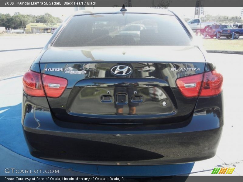 Black Pearl / Black 2009 Hyundai Elantra SE Sedan