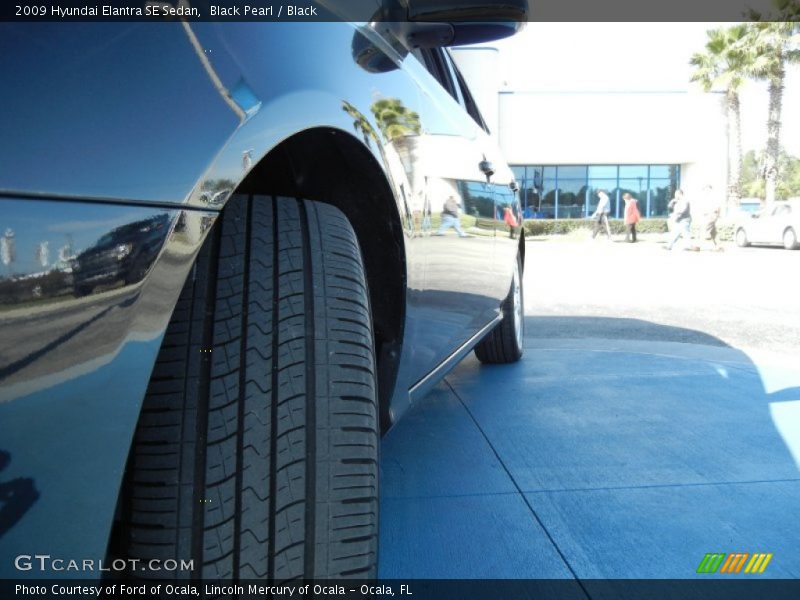 Black Pearl / Black 2009 Hyundai Elantra SE Sedan