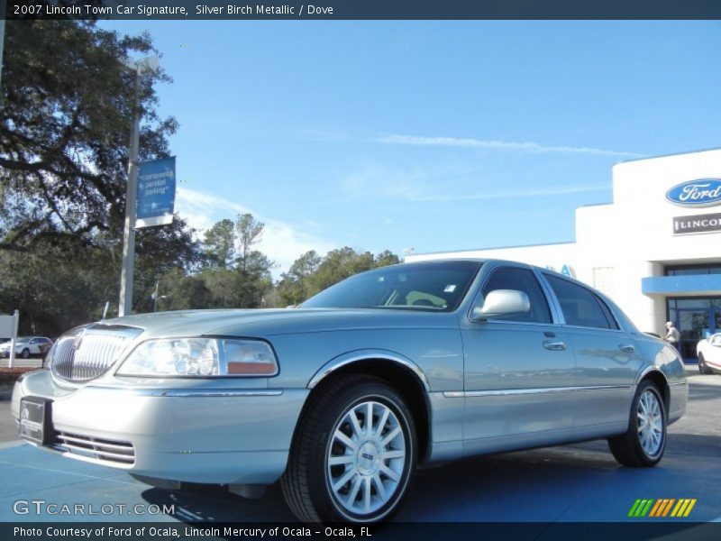 Silver Birch Metallic / Dove 2007 Lincoln Town Car Signature