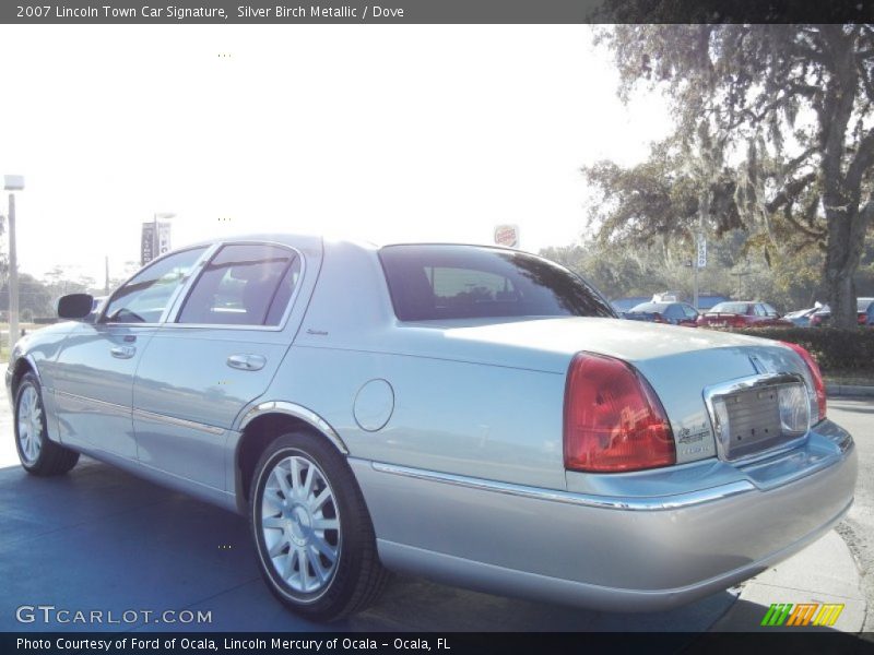 Silver Birch Metallic / Dove 2007 Lincoln Town Car Signature