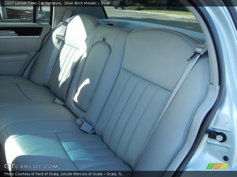 Silver Birch Metallic / Dove 2007 Lincoln Town Car Signature