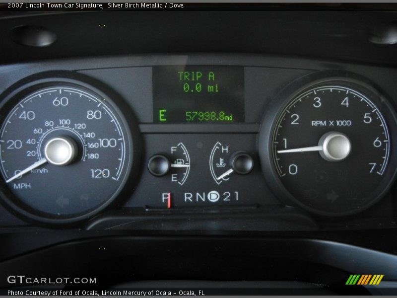 Silver Birch Metallic / Dove 2007 Lincoln Town Car Signature