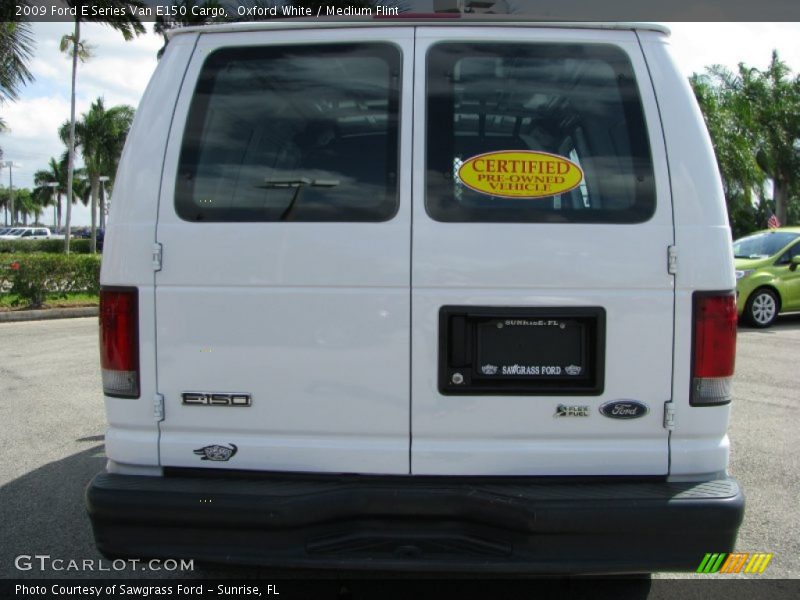Oxford White / Medium Flint 2009 Ford E Series Van E150 Cargo