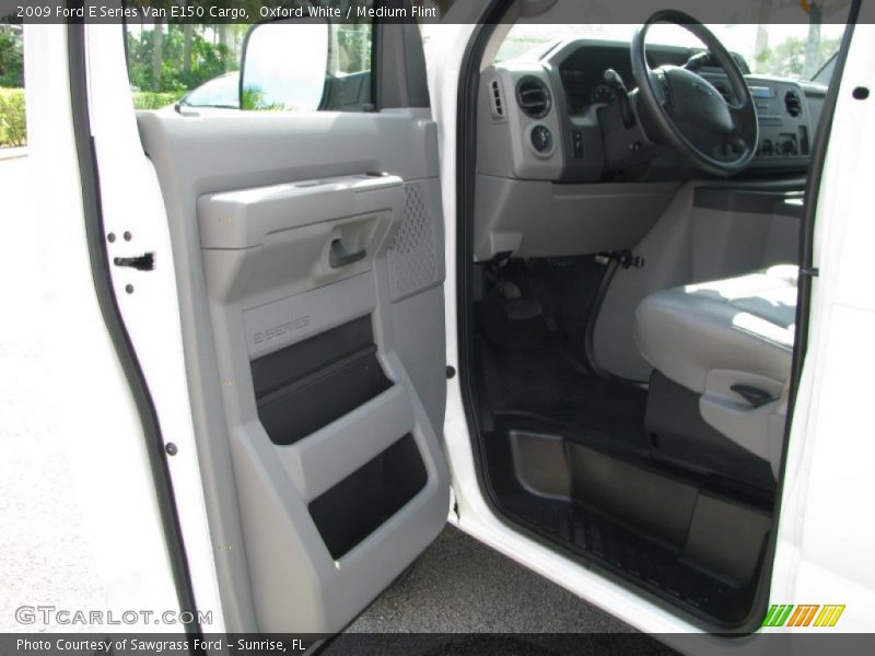 Oxford White / Medium Flint 2009 Ford E Series Van E150 Cargo