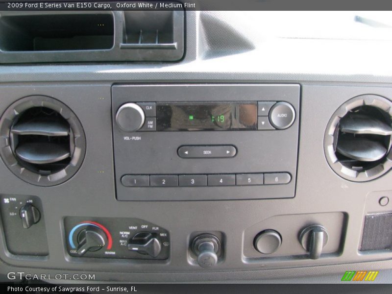 Oxford White / Medium Flint 2009 Ford E Series Van E150 Cargo