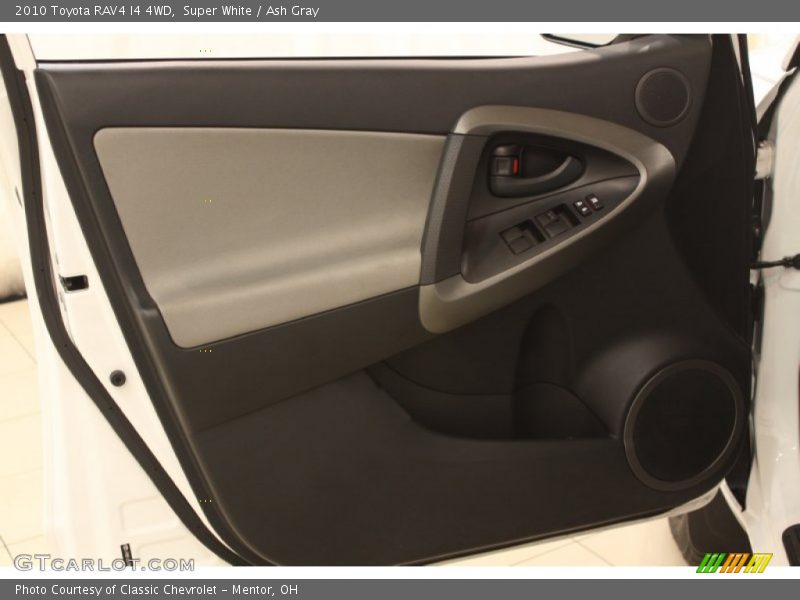 Super White / Ash Gray 2010 Toyota RAV4 I4 4WD