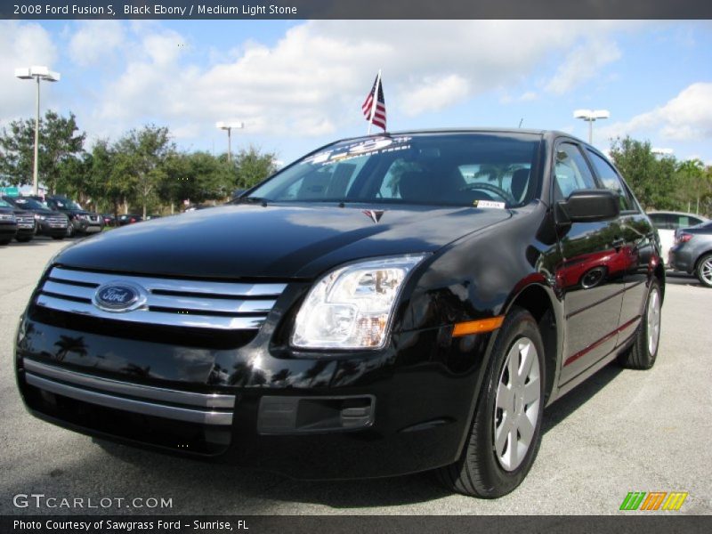 Front 3/4 View of 2008 Fusion S