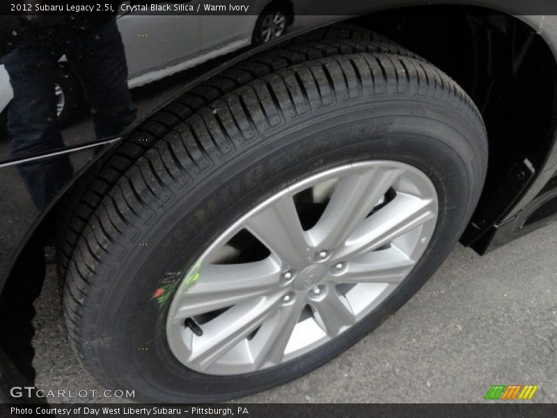 Crystal Black Silica / Warm Ivory 2012 Subaru Legacy 2.5i