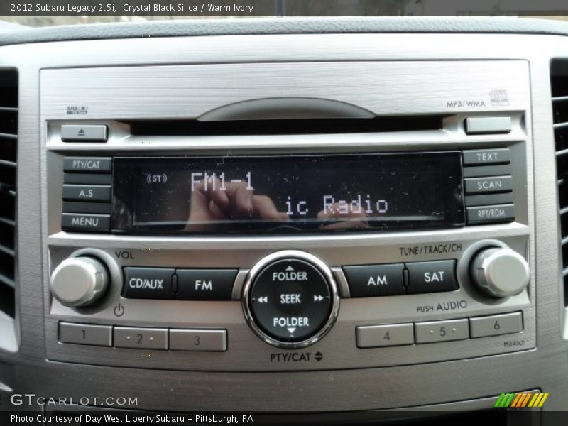 Crystal Black Silica / Warm Ivory 2012 Subaru Legacy 2.5i