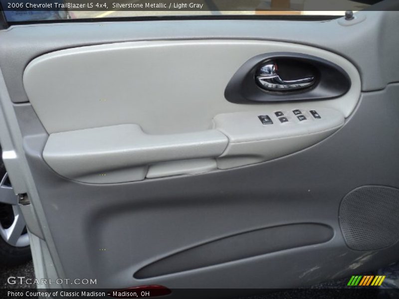 Silverstone Metallic / Light Gray 2006 Chevrolet TrailBlazer LS 4x4