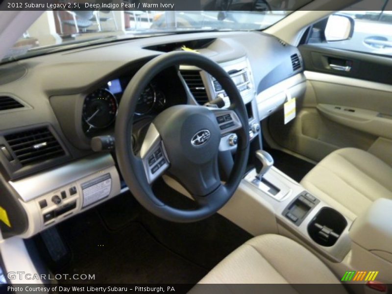 Deep Indigo Pearl / Warm Ivory 2012 Subaru Legacy 2.5i