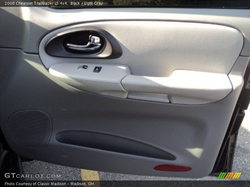 Black / Light Gray 2008 Chevrolet TrailBlazer LS 4x4