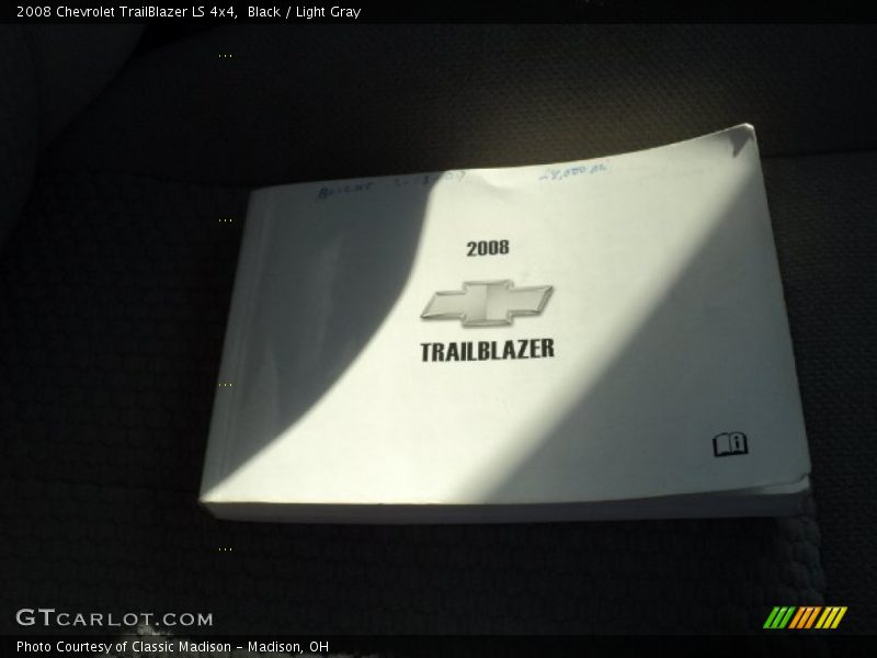 Black / Light Gray 2008 Chevrolet TrailBlazer LS 4x4