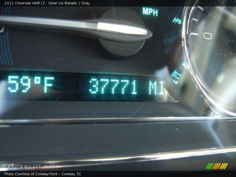 Silver Ice Metallic / Gray 2011 Chevrolet HHR LT