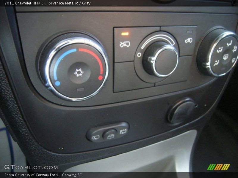 Silver Ice Metallic / Gray 2011 Chevrolet HHR LT