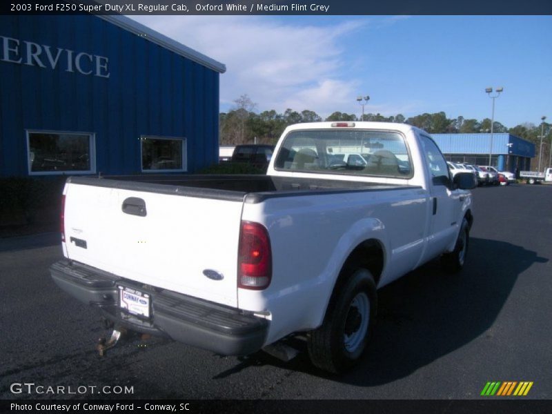 Oxford White / Medium Flint Grey 2003 Ford F250 Super Duty XL Regular Cab