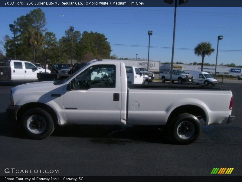 Oxford White / Medium Flint Grey 2003 Ford F250 Super Duty XL Regular Cab