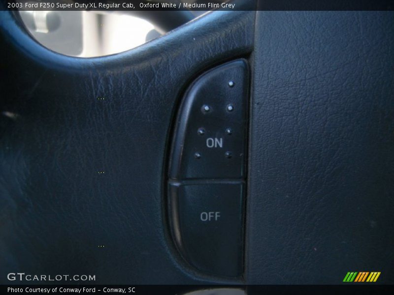Oxford White / Medium Flint Grey 2003 Ford F250 Super Duty XL Regular Cab