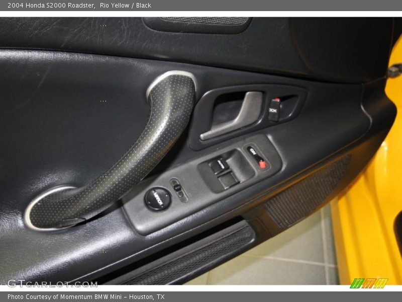 Rio Yellow / Black 2004 Honda S2000 Roadster