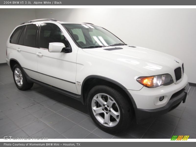 Alpine White / Black 2004 BMW X5 3.0i