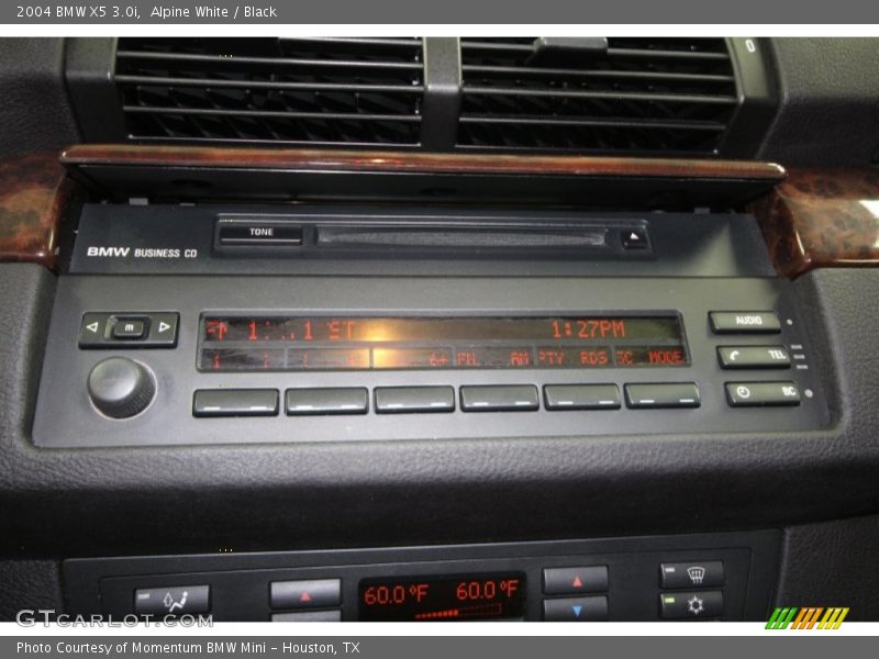 Alpine White / Black 2004 BMW X5 3.0i