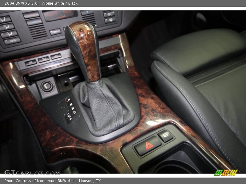 Alpine White / Black 2004 BMW X5 3.0i