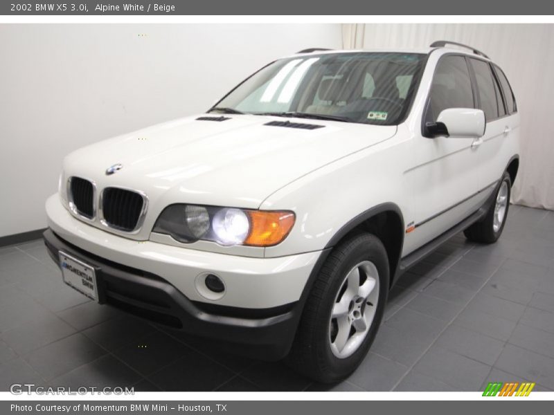 Alpine White / Beige 2002 BMW X5 3.0i