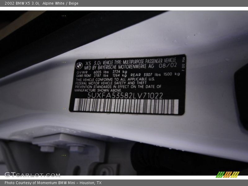 Alpine White / Beige 2002 BMW X5 3.0i