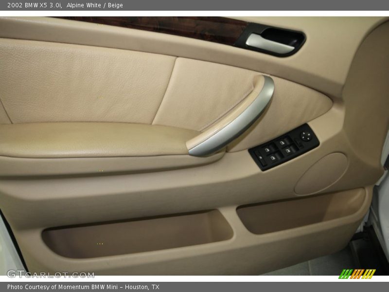 Alpine White / Beige 2002 BMW X5 3.0i