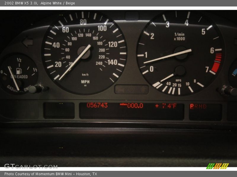 Alpine White / Beige 2002 BMW X5 3.0i