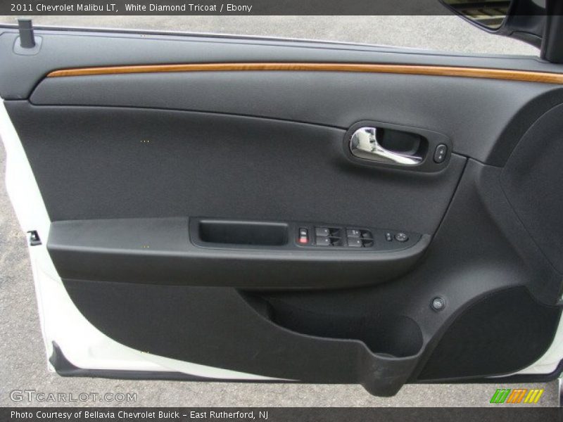 White Diamond Tricoat / Ebony 2011 Chevrolet Malibu LT