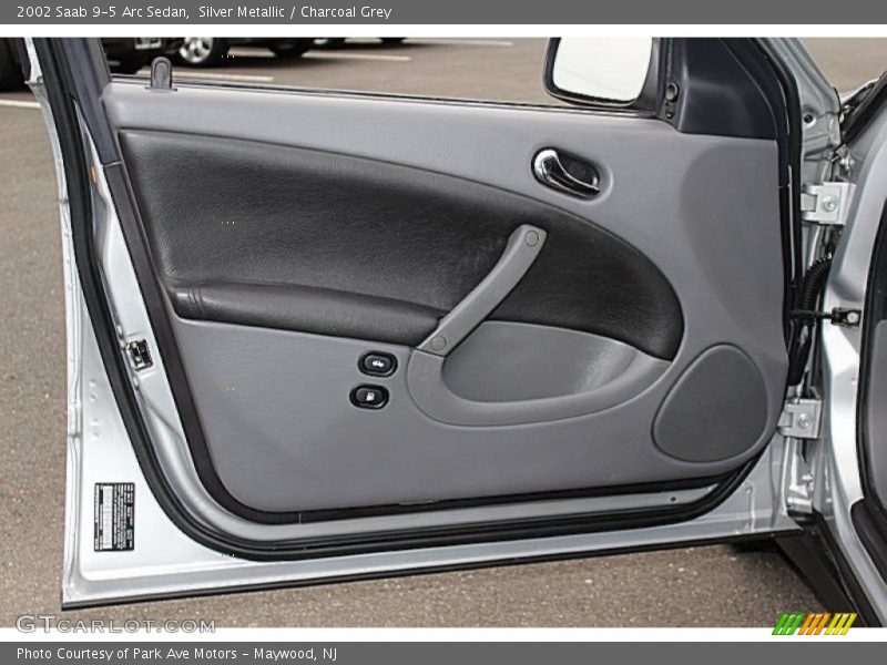 Silver Metallic / Charcoal Grey 2002 Saab 9-5 Arc Sedan