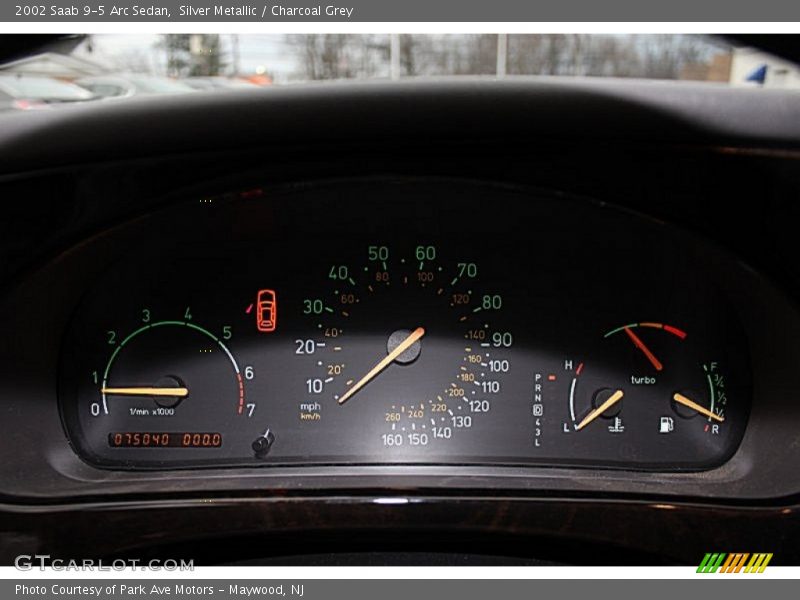 Silver Metallic / Charcoal Grey 2002 Saab 9-5 Arc Sedan