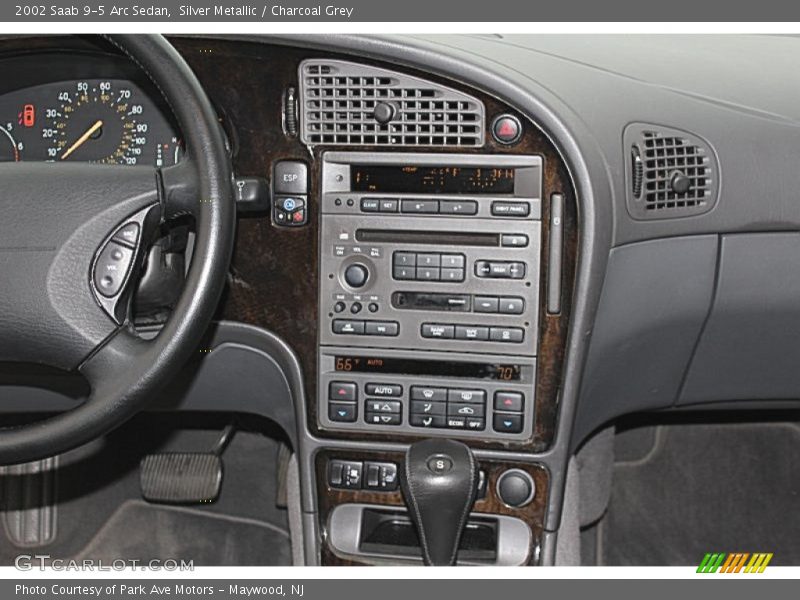 Silver Metallic / Charcoal Grey 2002 Saab 9-5 Arc Sedan