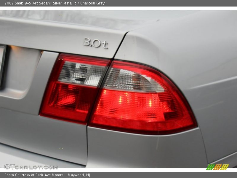 Silver Metallic / Charcoal Grey 2002 Saab 9-5 Arc Sedan