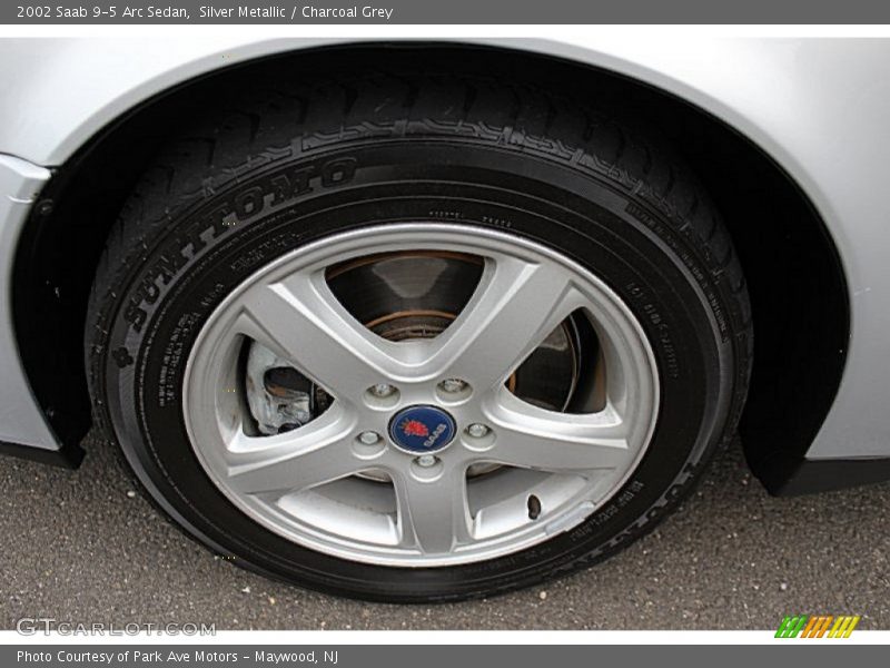 Silver Metallic / Charcoal Grey 2002 Saab 9-5 Arc Sedan
