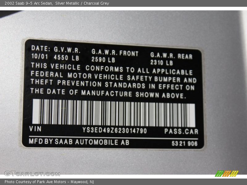 Silver Metallic / Charcoal Grey 2002 Saab 9-5 Arc Sedan