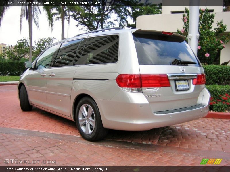 Silver Pearl Metallic / Gray 2009 Honda Odyssey Touring
