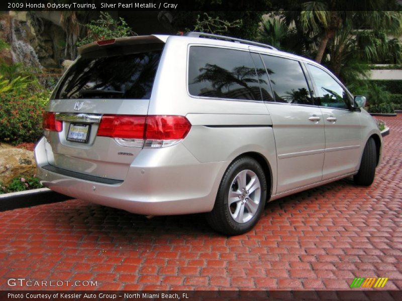 Silver Pearl Metallic / Gray 2009 Honda Odyssey Touring