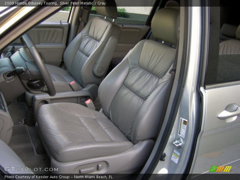 Silver Pearl Metallic / Gray 2009 Honda Odyssey Touring