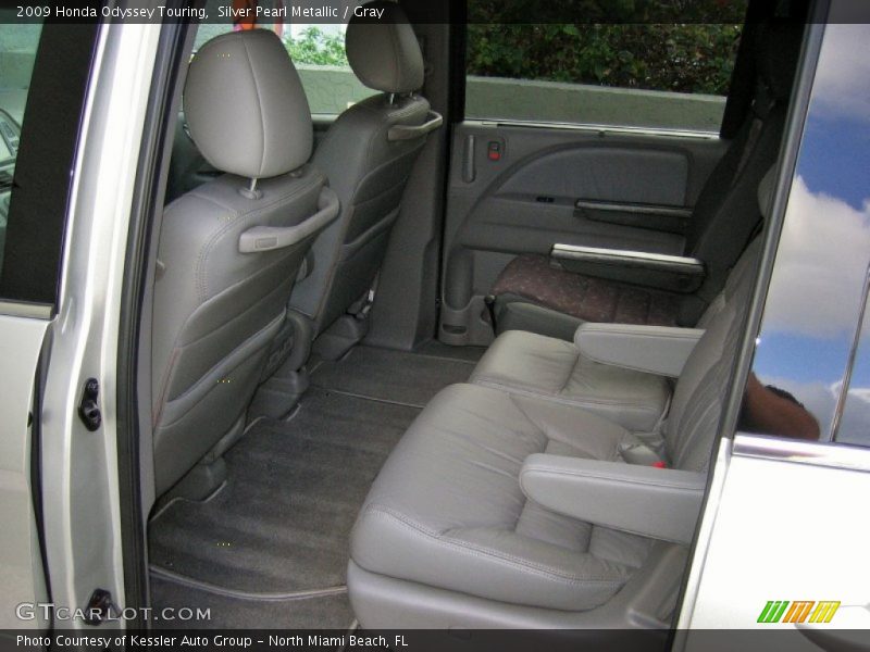 Silver Pearl Metallic / Gray 2009 Honda Odyssey Touring