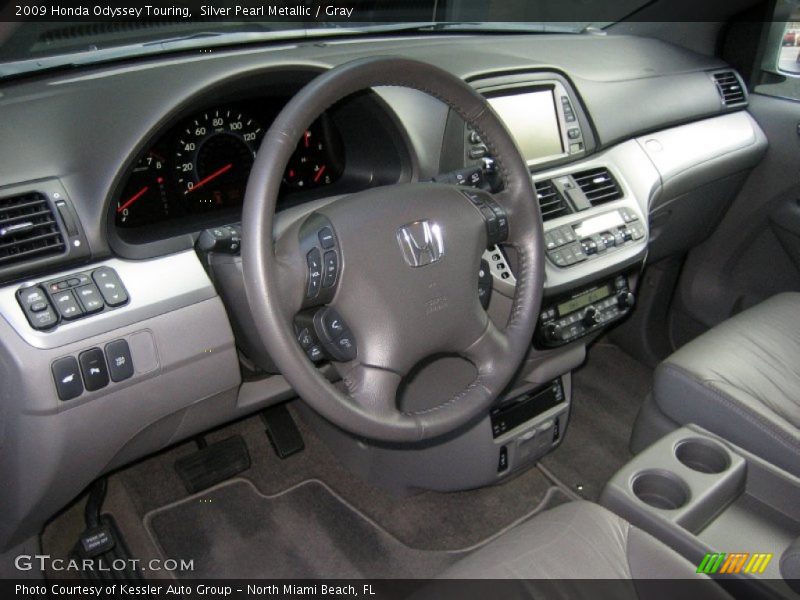 Silver Pearl Metallic / Gray 2009 Honda Odyssey Touring