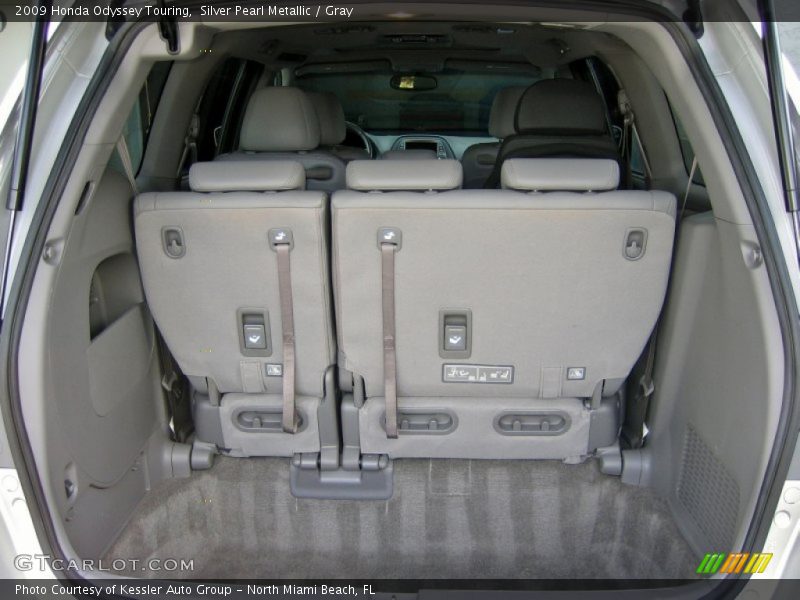 Silver Pearl Metallic / Gray 2009 Honda Odyssey Touring