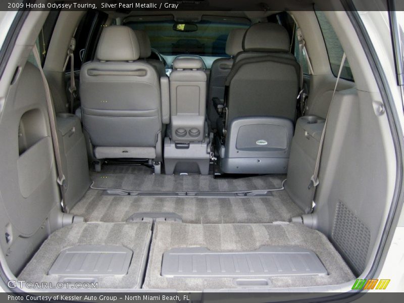 Silver Pearl Metallic / Gray 2009 Honda Odyssey Touring
