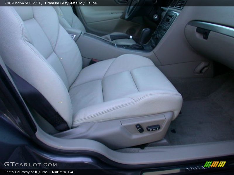 Titanium Grey Metallic / Taupe 2009 Volvo S60 2.5T