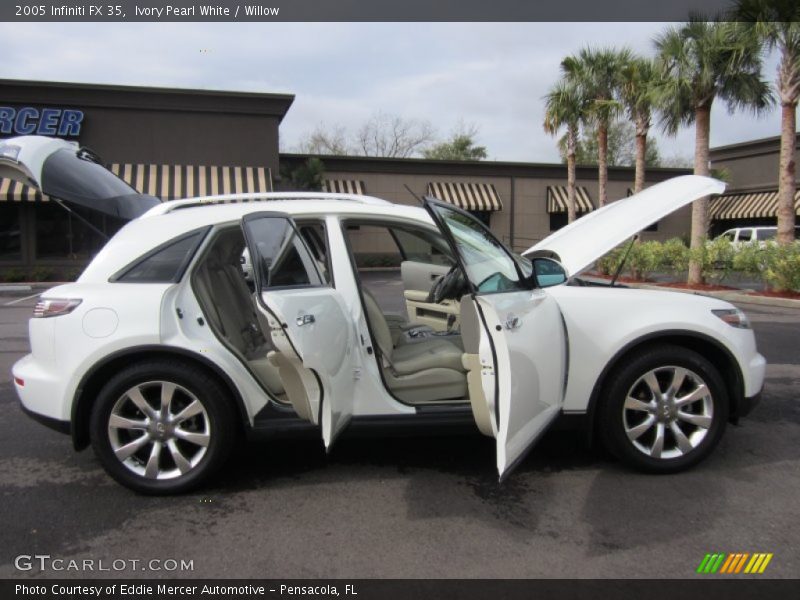 Ivory Pearl White / Willow 2005 Infiniti FX 35